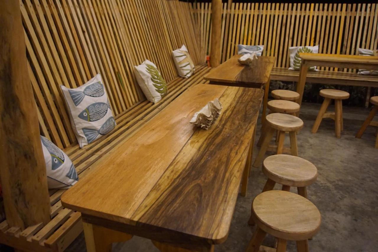Hiraya Surf Hostel General Luna  Extérieur photo